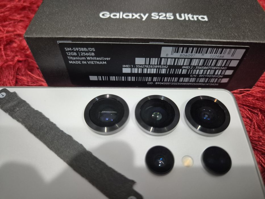 -Samsung S25 Ultra, Nou, 256Gb, 12Ram, 0 cicluri incarcare, neactivat,