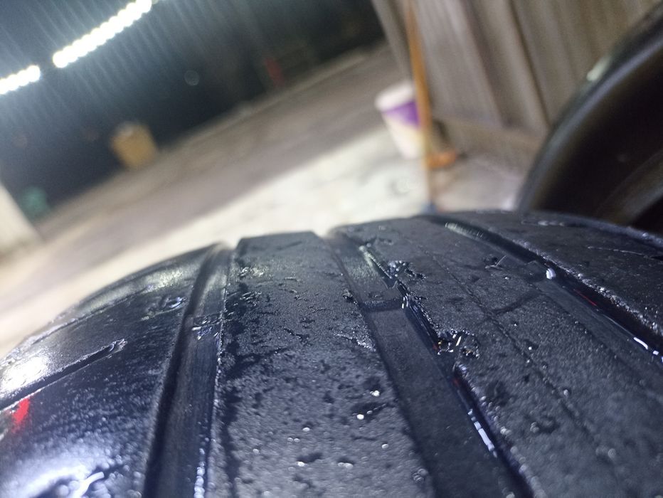 Продам резину летнию