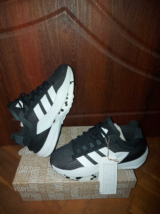 Adidas нов модел маратонки