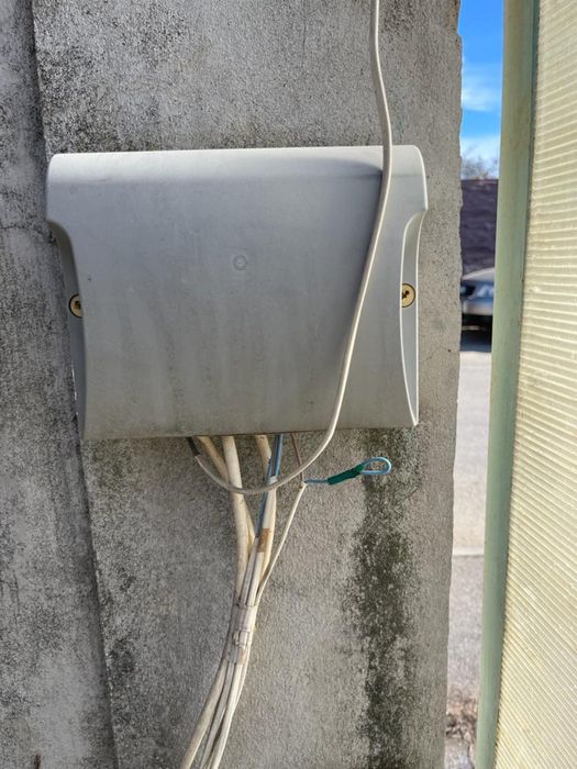 Teren Branesti cu deschidere la lac aproape de padure