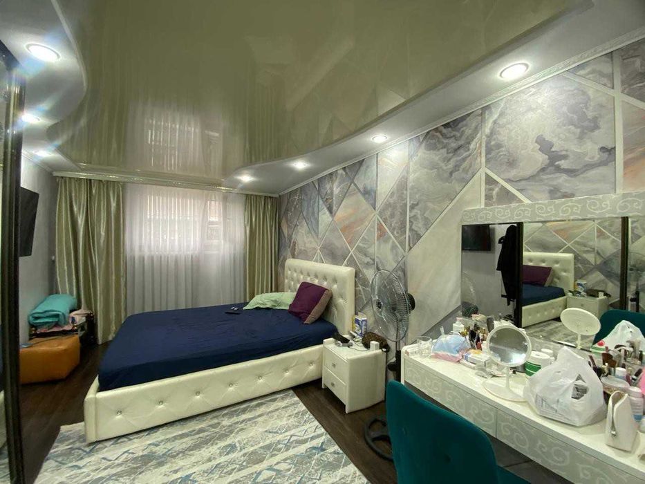 Продам 4 ком дом рн КСК 2000 г.п.