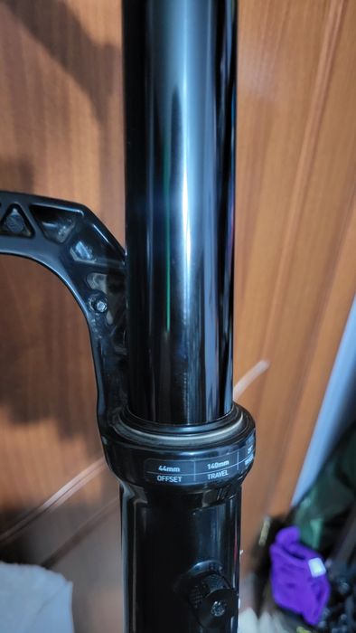 Вилка ROCKSHOX pike select 140 29