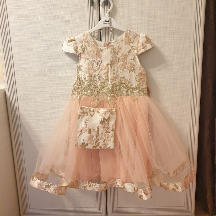 Платье нарядное девочке