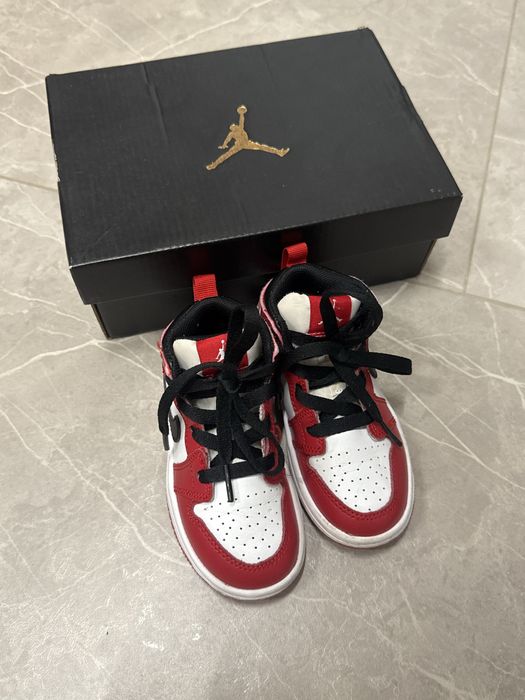 Детские кроссовки Nike Jordan