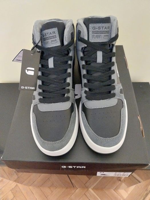 Мъжки обувки ,чисто нови