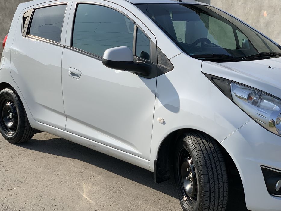 Chevrolet Spark mexanika sotilad tiniq urilgan chizilgan joy