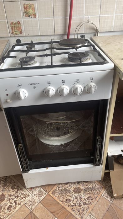 Продам газовую плиту GRETA