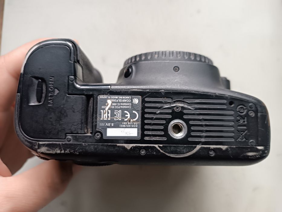 Canon 6d body.     Ishlashi zoʻr aybi yoq