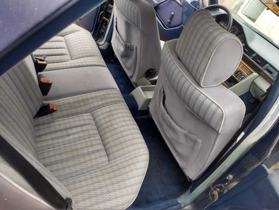 MERCEDES-BENZ E-Class 1988 — imagine 5