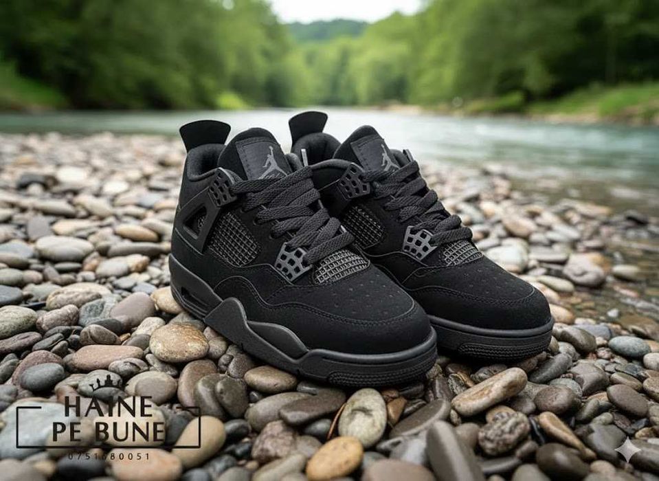 JORDAN 4 Retro Black Cat