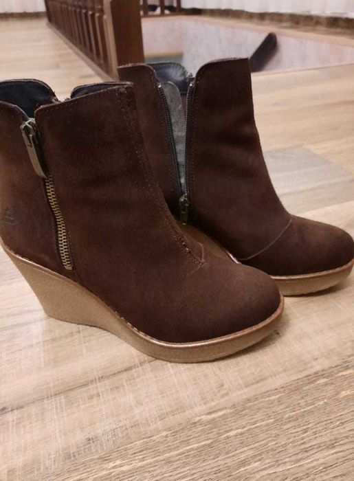 Ghete bullboxer dama stare impecabila marimea 37.