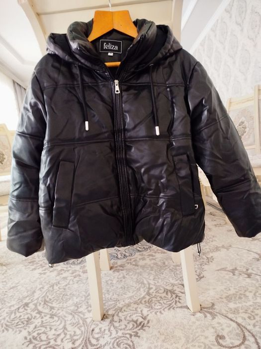 Modniy kachestvinni  kurtka