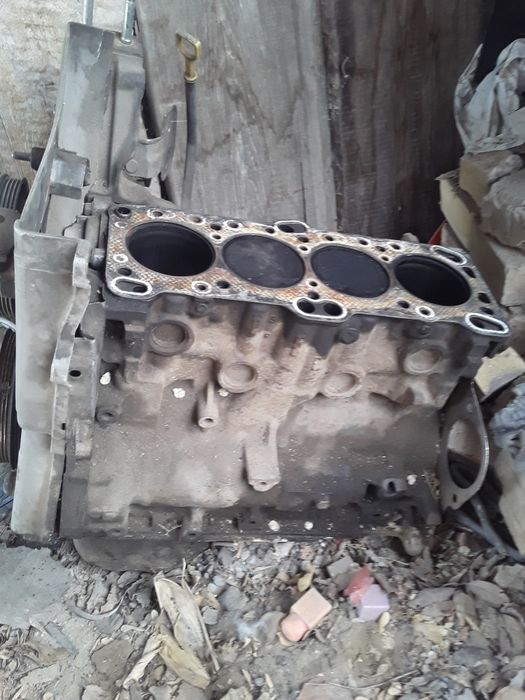 Блок двигателя Митсубиси галант 92 года