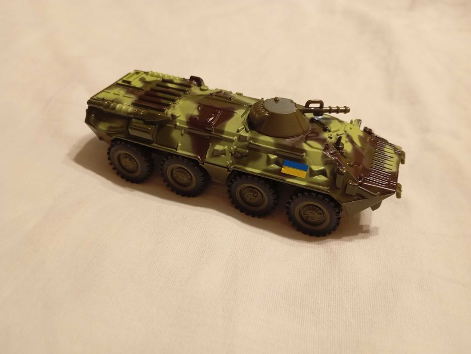 БТР макет в мащаб 1:43