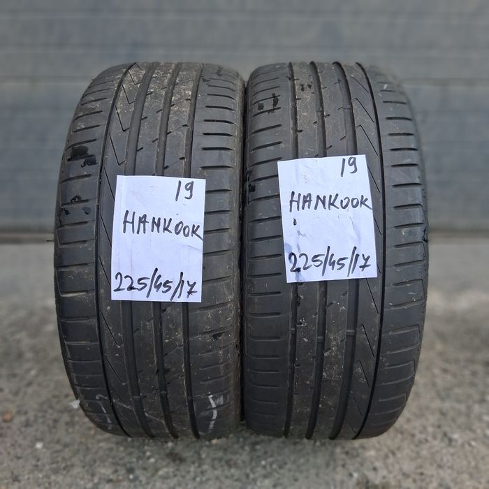 2×225/45/17VARA.HANKOOK .Stare excelenta.