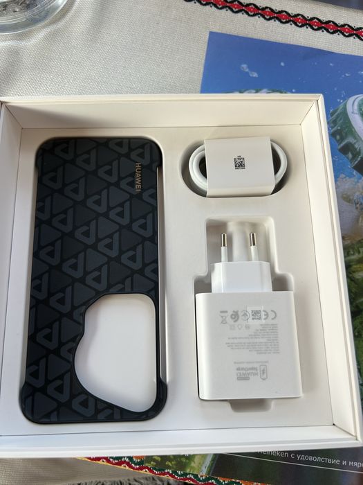 HUAWEI Pura 70 Ultra 512GB - чисто нов, неотварян, незареждан