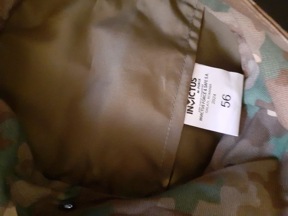 Capelă combat mărimea 54/ 55 / 56