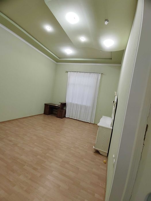 Учтепа тумани РОВД оркасидаги махаллада  ховли сотилади ! 8,8 сотих