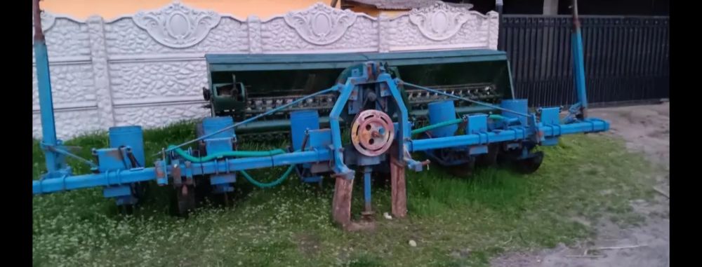 Samanatoare de porumb sau schimb cu disc purtat