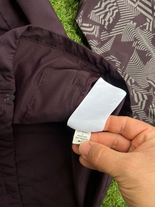 Дамско горнище : Nike Essential Flash Hooded Running Jacket S