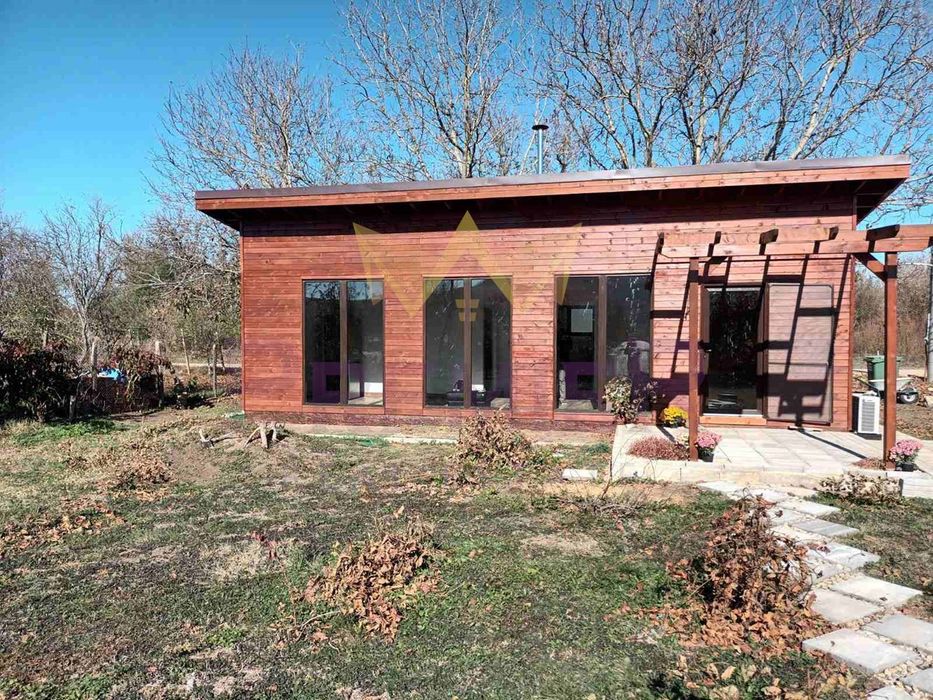 Къща в Варна, област-с.Тутраканци площ 70 кв.м