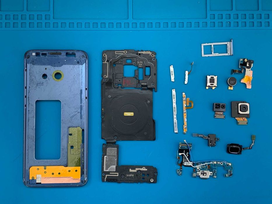 Samsung Galaxy S9 на части