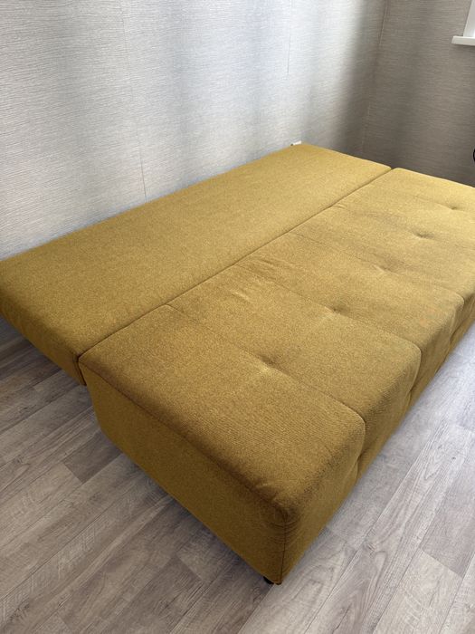 Продам диван тахта