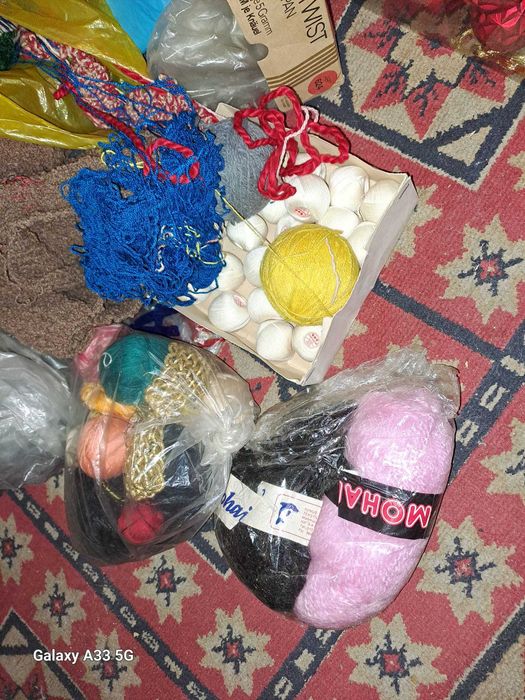 Sculuri lana mohair diverse 200g