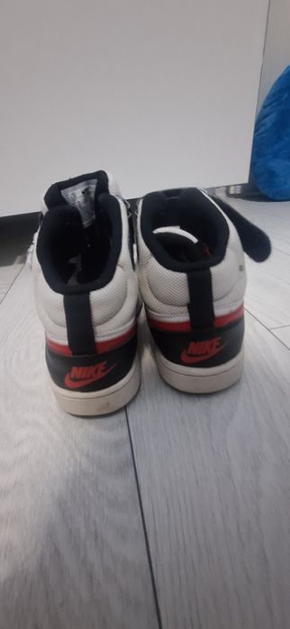 Adidasi nike high inalti