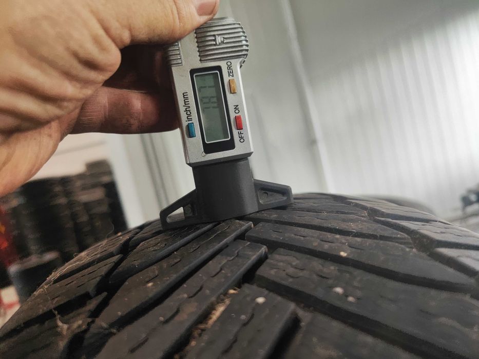 2бр.зимни гуми 225/55/17 Michelin