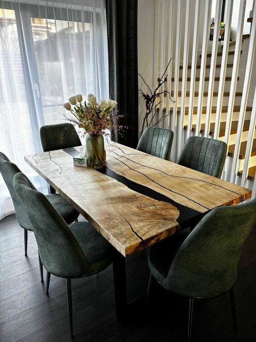 masa lemn masiv rasina epoxidica!!!