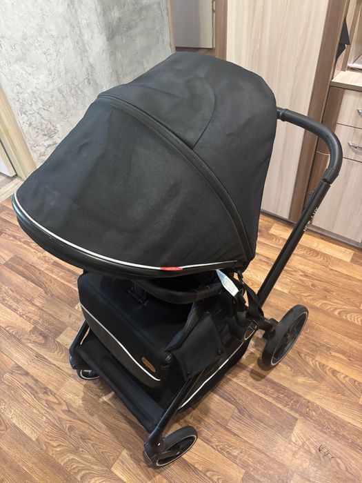 Продам детскую коляску