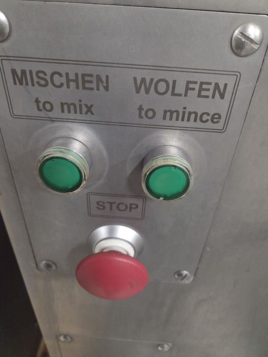 Masina de tocat carne