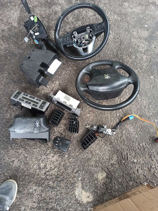 Части за Пежо 406