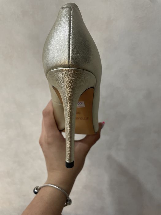 Продам новые красивые лодочки