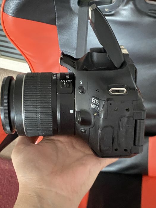 Фотоаппарат 600д