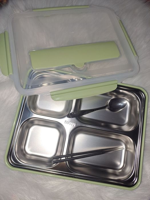 Kattalar uchun lanch box.
