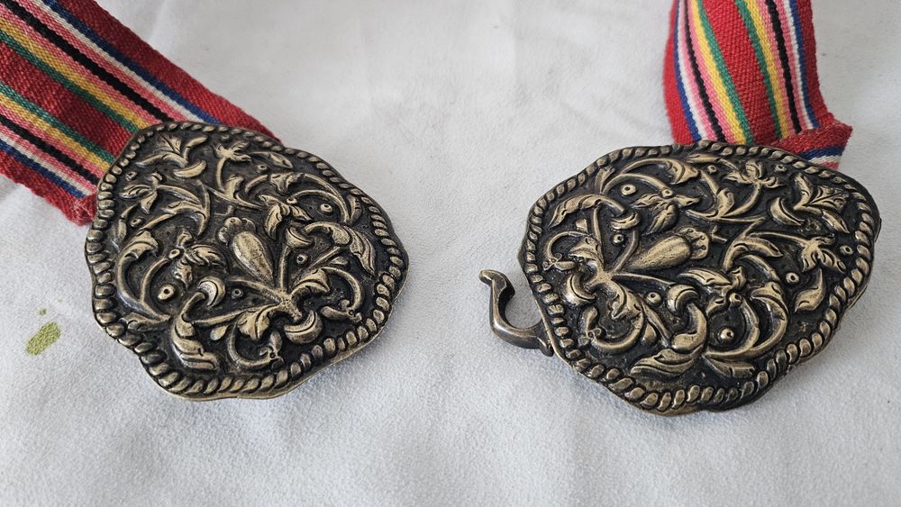 Пафта накит за носия