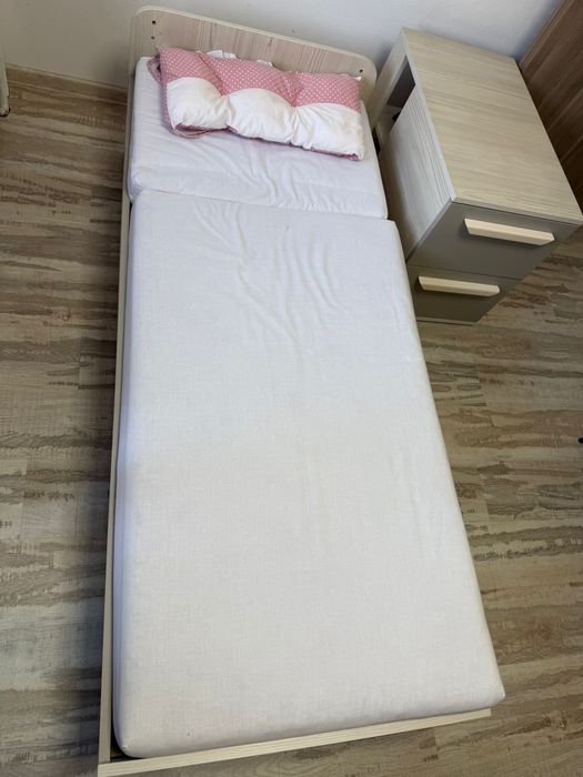 Vand patut bebe/ pat adolescent/ birou