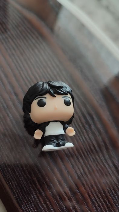 Фигурки из Киндер джой осд