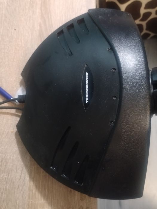 Volan thurstmaster T80 ferrari 480 ps5/PS4/pc