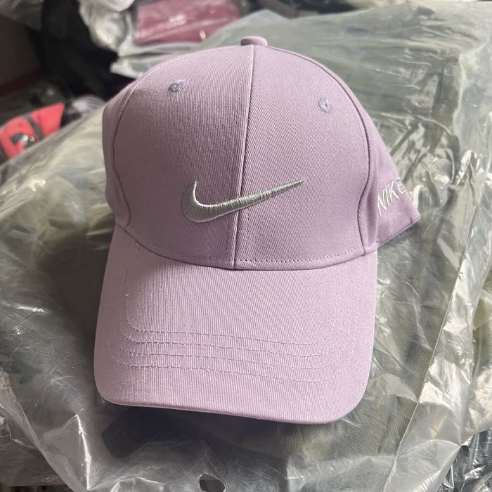 мъжка шапка NIKE лятна твърда козирка универсален размер 57-58см