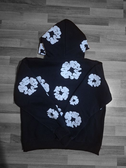 Суитшърт Denim Tears Cotton Wreath Hoodie Black - Размер S - Чисто нов