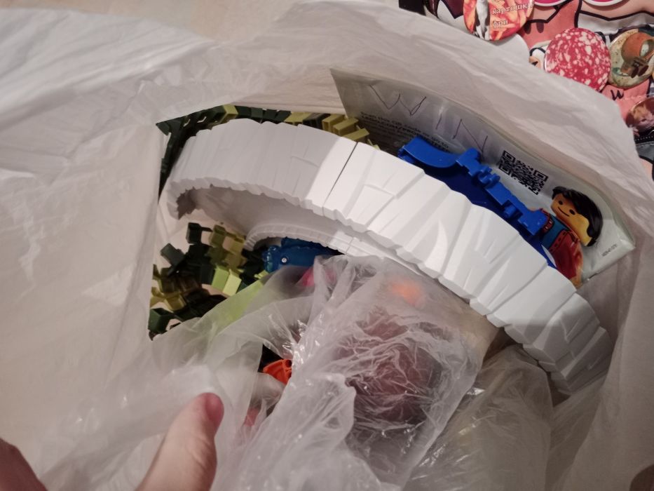 Продаю детские игрушки для мальчика