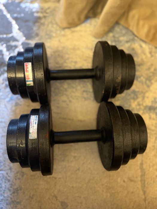 гантели, каждая по 15 кг