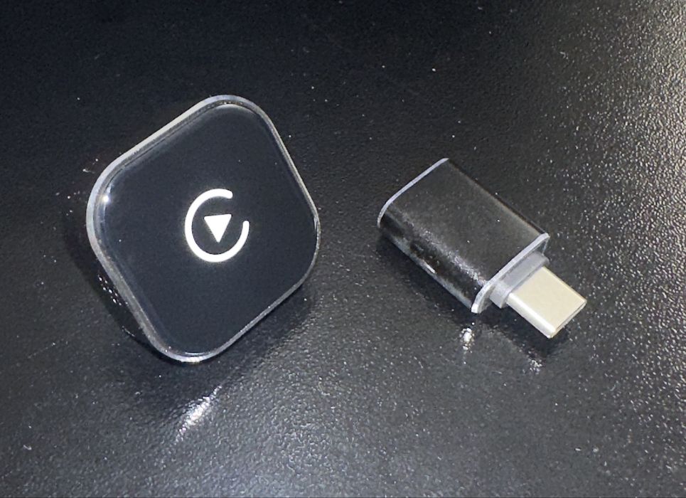 Adaptor wireless pentru Car Play si Android Auto