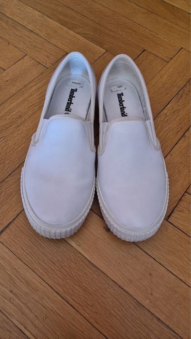 Vans 37  Timberland 38