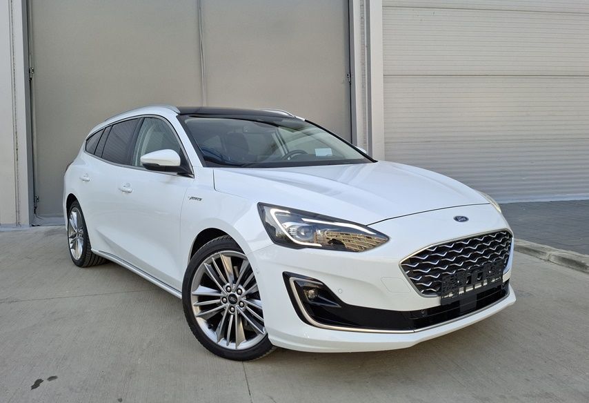 Ford Focus Ford Focus Vignale 2.0tdci Bord Virtual Panorama Head-up Display