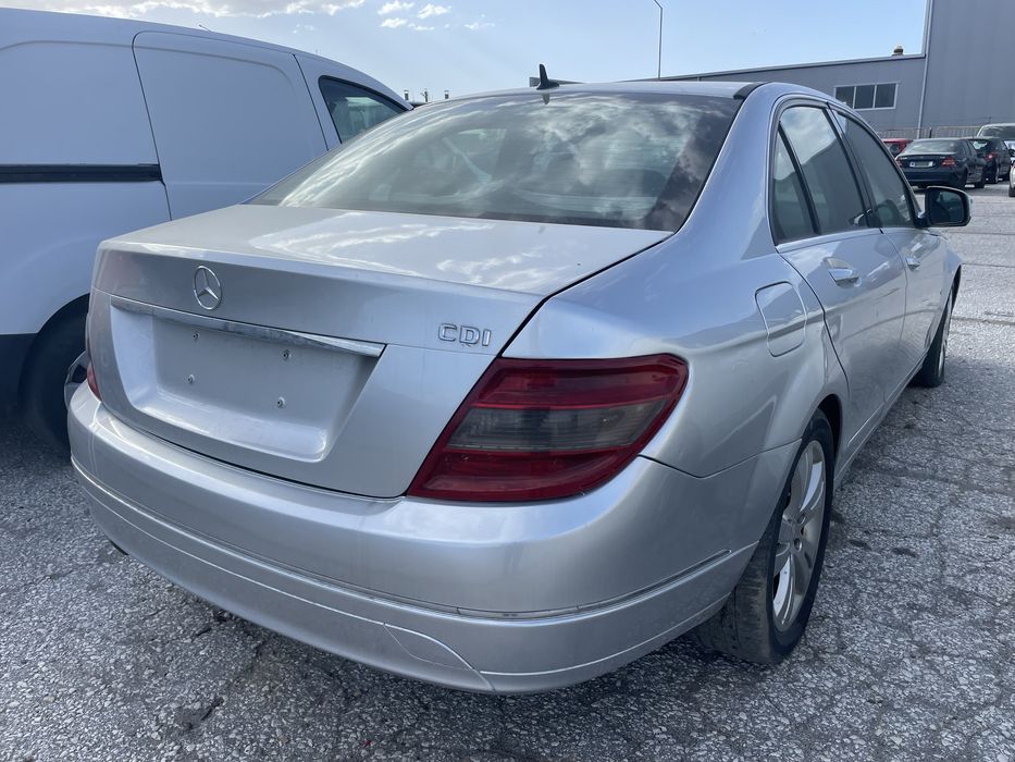 На Части Мерцедес c 220 cdi ръчка W204