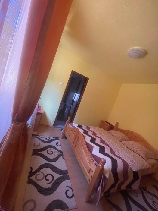 Peniunea Lazar (Disponibila de revelion)